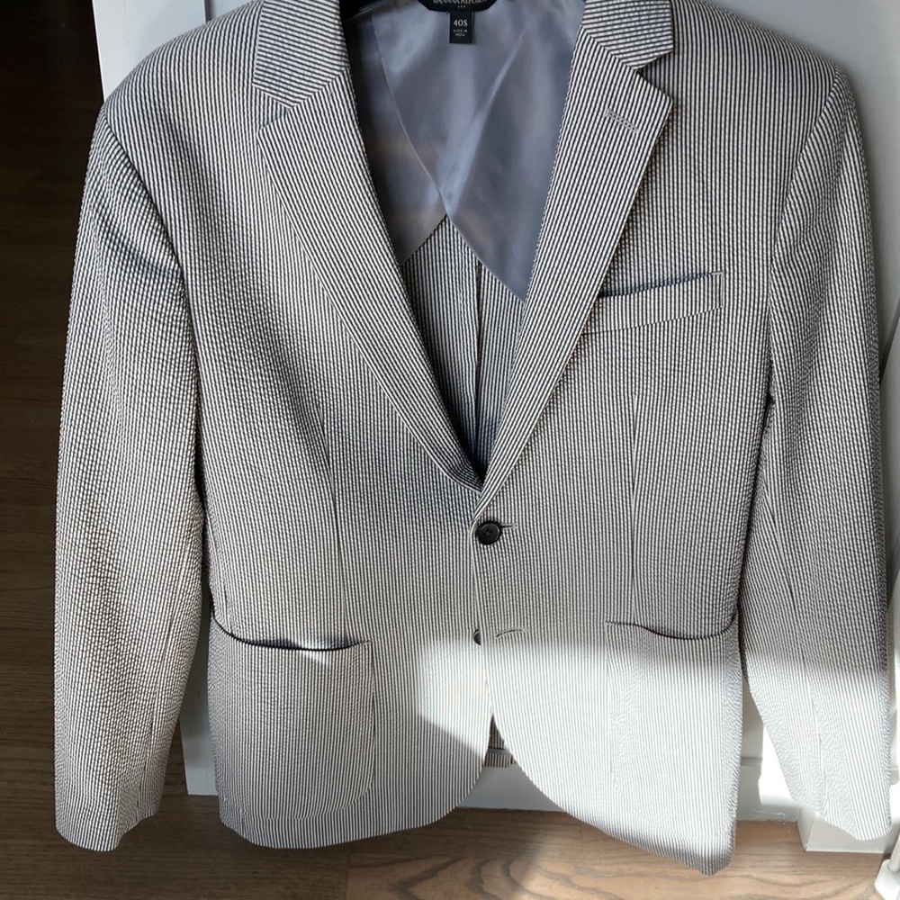 Banana Republic 40s Seersucker Grey and White Sport Coat Blazer